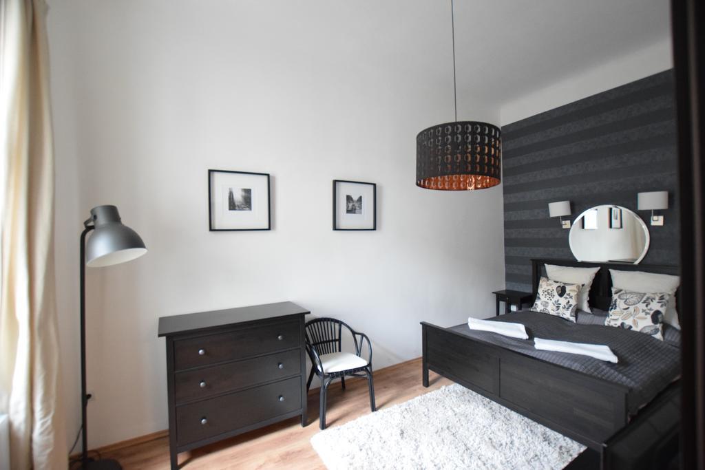 Luxury Apartment By Hi5-Varoshaz Suite Budapest Exteriör bild