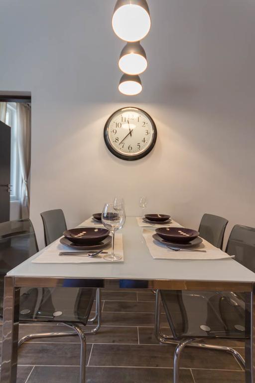 Luxury Apartment By Hi5-Varoshaz Suite Budapest Exteriör bild